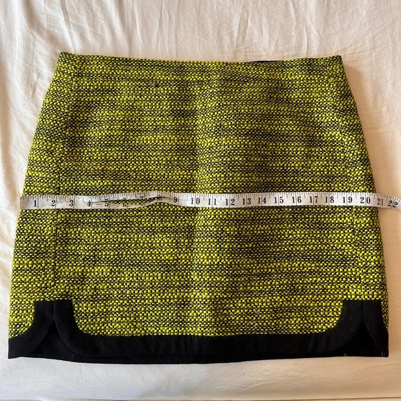 Stylish Green and Black Women's Skirt - Picture 10 of 15